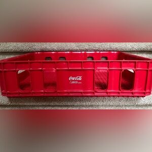 Husky COCA COLA 18.5 x 12.5 X 4.5 Plastic Crate Case RED Carrier Huskylite